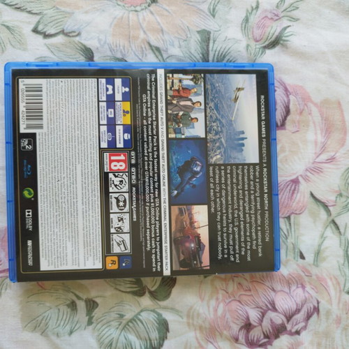Grand Theft Auto PS4 game like new