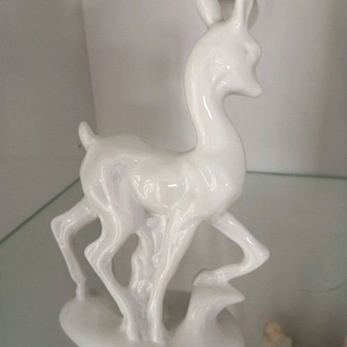 Porcelain deer figurine like new, 20 cm, German origin