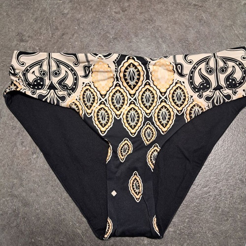Luna swimsuit new, size medium, black