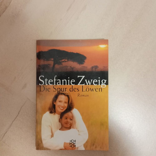 Die Spur des Löwen by Stefanie Zweig like new, German novel