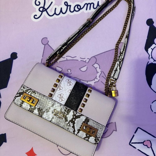 Guess crossbody bag like new, beige, medium size