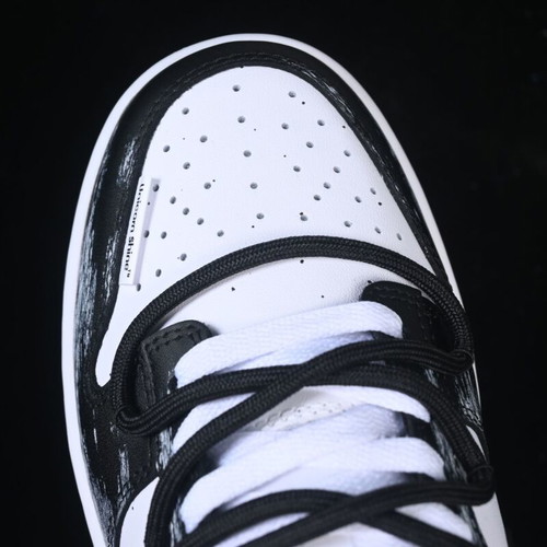 Nike SB Dunk Low Punk Style new black and white handmade sneakers