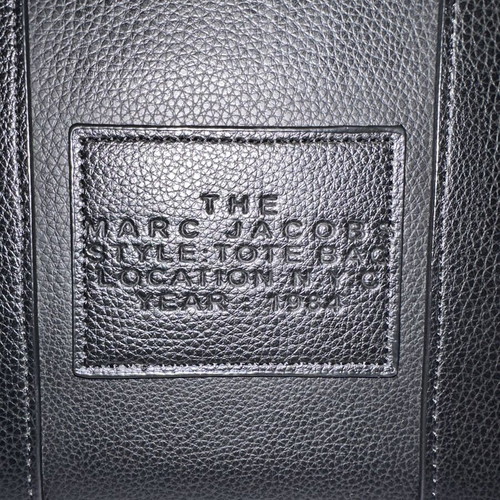 Marc Jacobs The Tote Bag leather used, black and gold