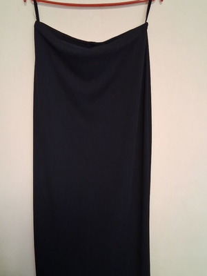 Black skirt long straight cut with low back slit, like new, size S