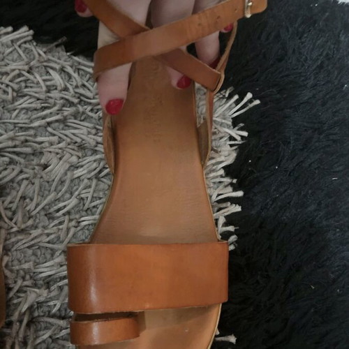 Dim brown leather platform sandals like new, size 39