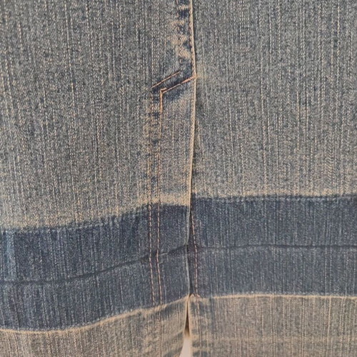 L' altra donna midi denim skirt new, size medium, blue