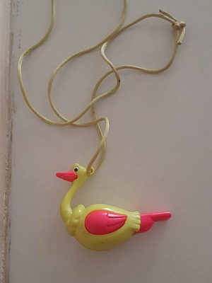 '90s Hanging Duck Whistle like new, yellow and pink