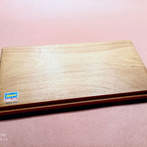 Jaguar XJR plastic model 1/24 new with wooden beech base