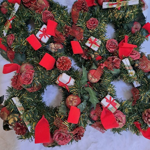 Christmas wreath set of 4 like new, diameter 24 cm