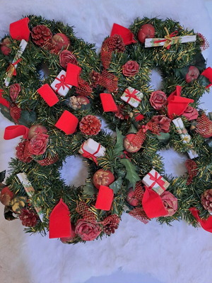 Christmas wreath set of 4 like new, diameter 24 cm