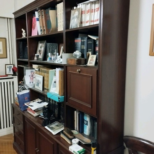 Mahogany bookcase and desk like new with drawers and cabinets