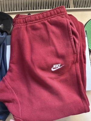 Nike sweatpants red size L new