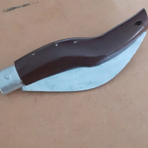 Collectible folding knife used with wooden handle