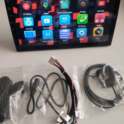 Sinosmart Multimedia 10.1" used with screen protection