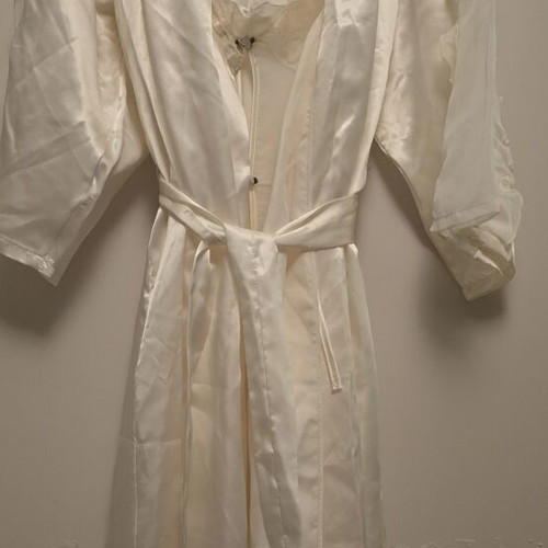 Tres Jolie satin nightgown set like new, size L