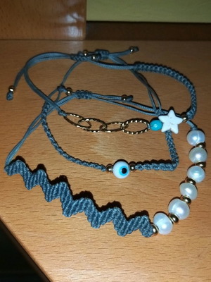 Set of 3 bracelets