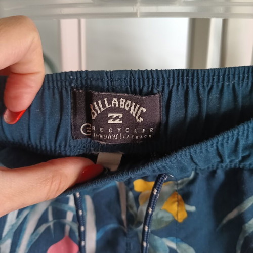 Billabong floral swim shorts size S used, blue