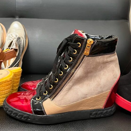 Women's shoes new, genuine leather, size 40