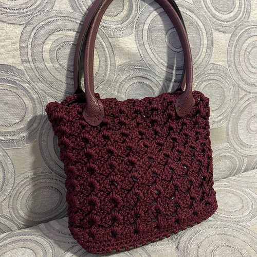 Knitted handbag made to order