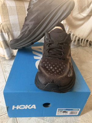 Hoka Clifton 9 αθλητικά παπούτσια, μαύρα, μέγεθος 46
