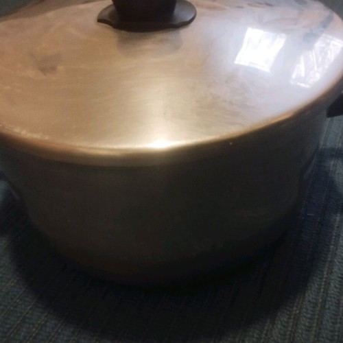 Pyramis stainless steel pot like new, 18/10 inox with handles