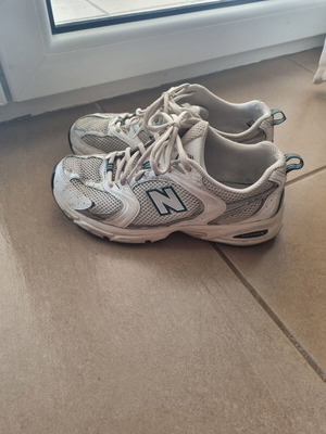 New Balance sneakers size 40 used, white