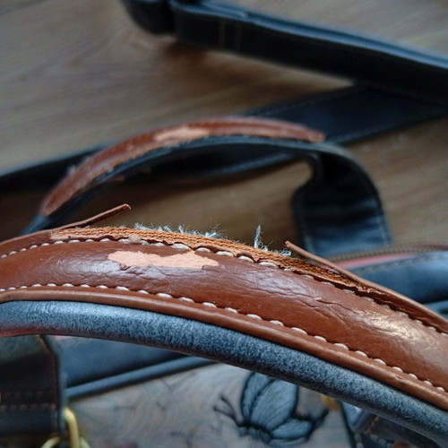 Anekke crossbody bag used with embroidery and keychain