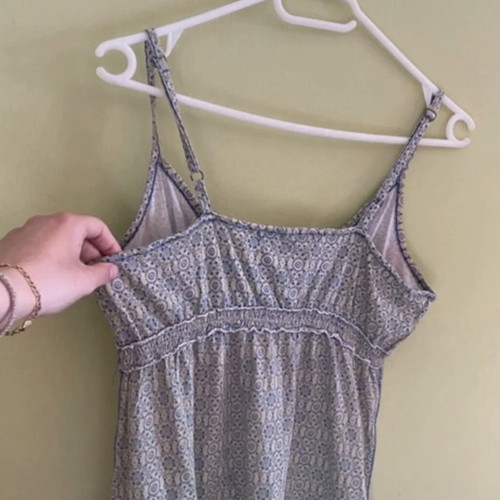 Attrattivo green top like new, size M