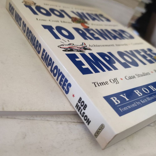 1001 Ways to Reward Employees book like new, English