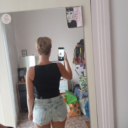 Pull & Bear grey mid-rise shorts, size L