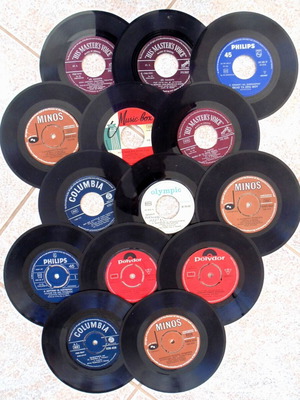 Set of 14 Used 45 RPM Vinyl Records Greek Laiko & Entechno