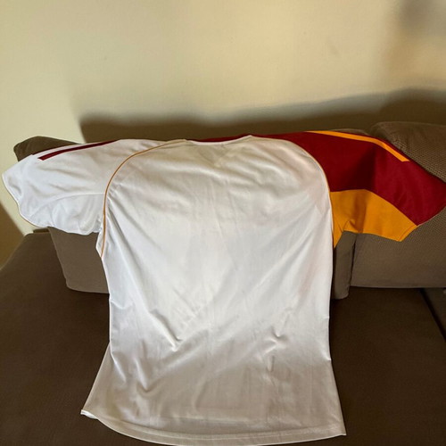 Galatasaray Official Kit 2005-2006 Season Like New