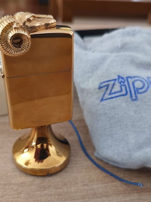 Νέος αυθεντικός Zippo Barcroft με χρυσή κεφαλή κριού