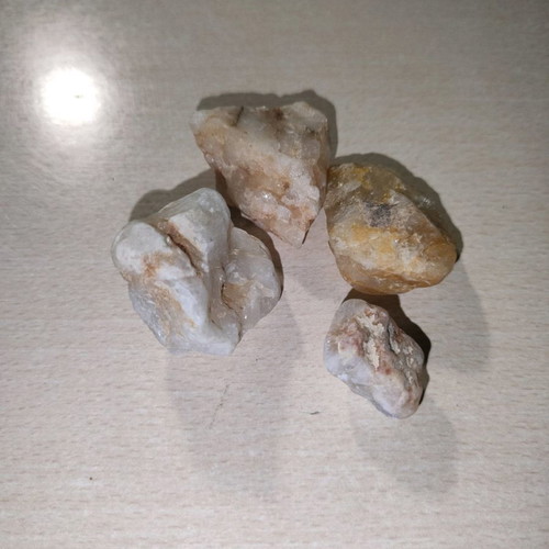 Emeralds collectible stones and ore new for decoration