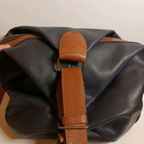 Thiros shoulder bag full leather like new