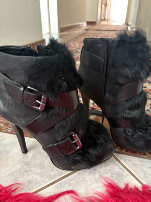 Ash leather ankle boots with real fur like new