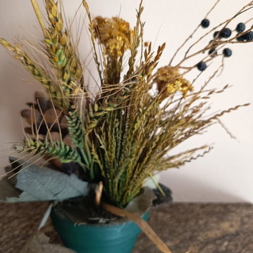 Vintage handmade decorative arrangement with pinecone and dried flowers, height 32 cm