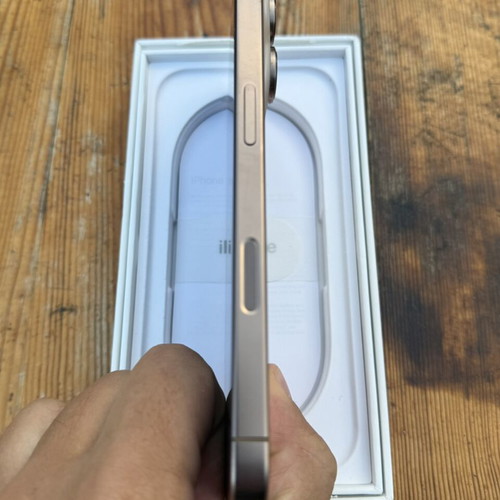 Apple iPhone 16 Pro 256GB Desert colour