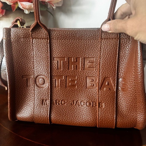 Marc Jacobs The Tote bag like new, brown shoulder bag