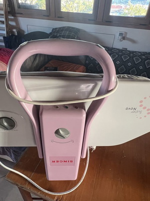 Singer press, barely used