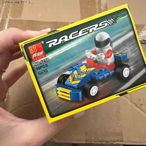 Small formula construction toy new with guide