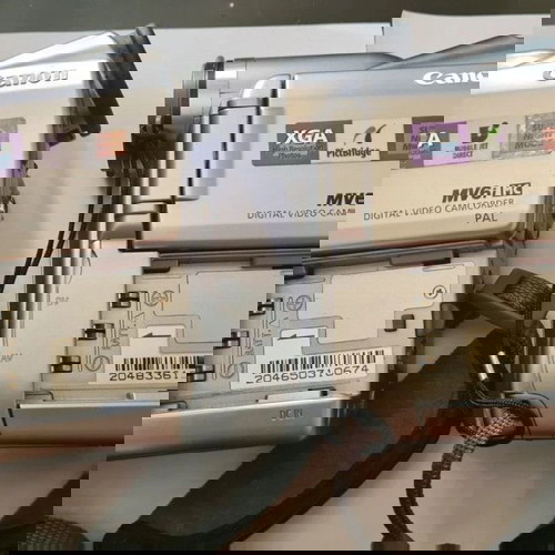 Canon MV6iMC Camcorder MiniDV digital video camera used for parts or repair