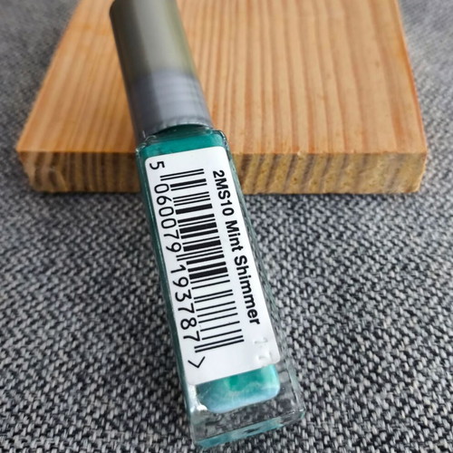 2MAD Nail Art Varnish Mint Shimmer 8 ml new