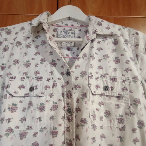Fat Face women's shirt like new, colorful with floral pattern