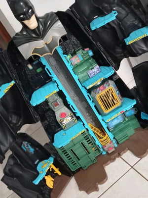 Batman collectible headquarters playset new