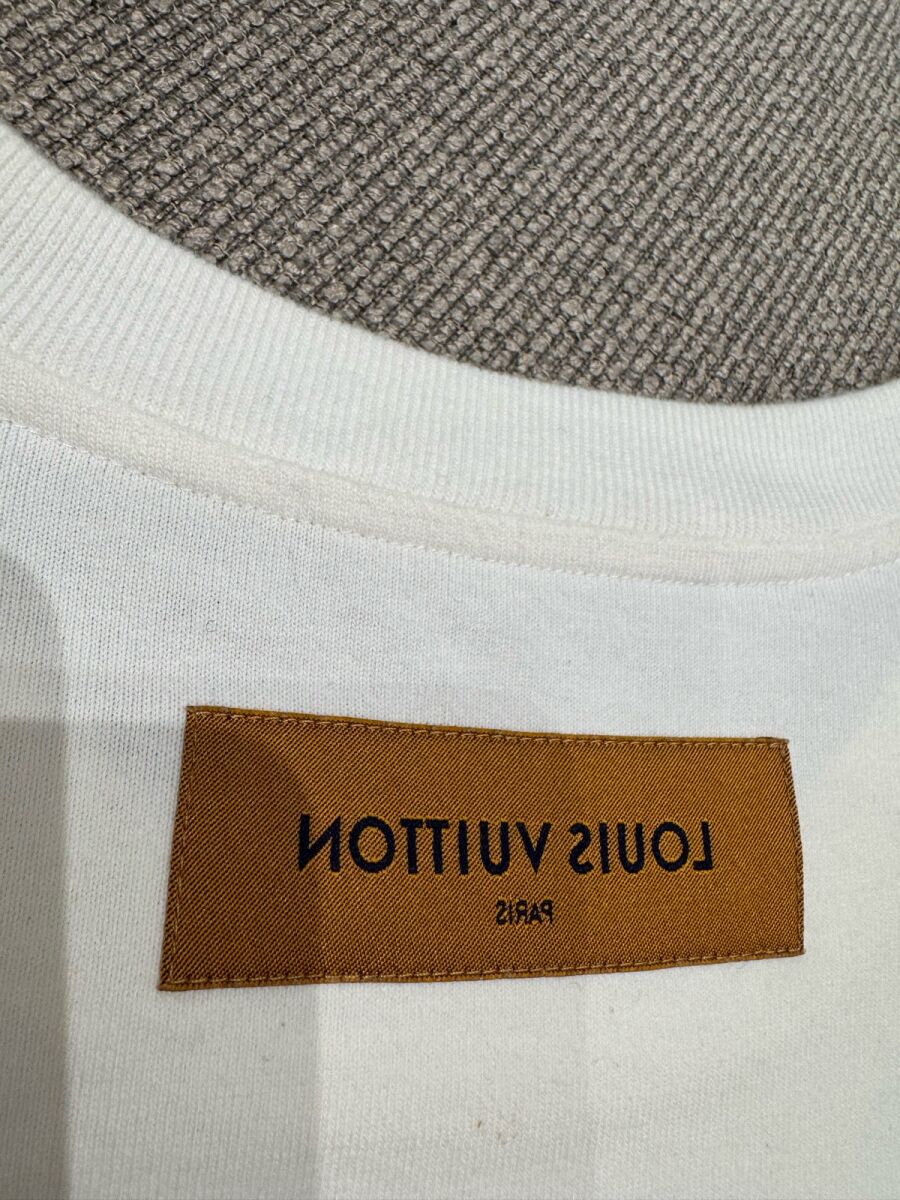 Louis Vuitton Tourist vs. Purist white… - € 390,00 - Vendora.cy