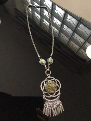 Boho necklace like new, impressive