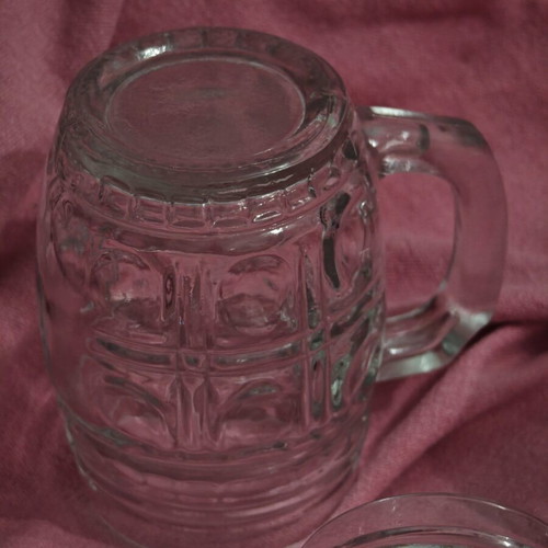 Beer mugs set of 3 like new, 300ml glass with handle