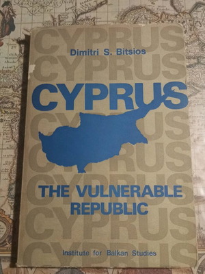 Cyprus The Vulnerable Republic βιβλίο μεταχειρισμένο, Αγγλικά