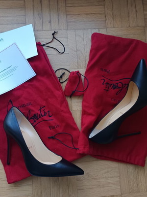 Γόβες Christian Louboutin μαύρες σαν καινούργιο, νούμερο 36,5